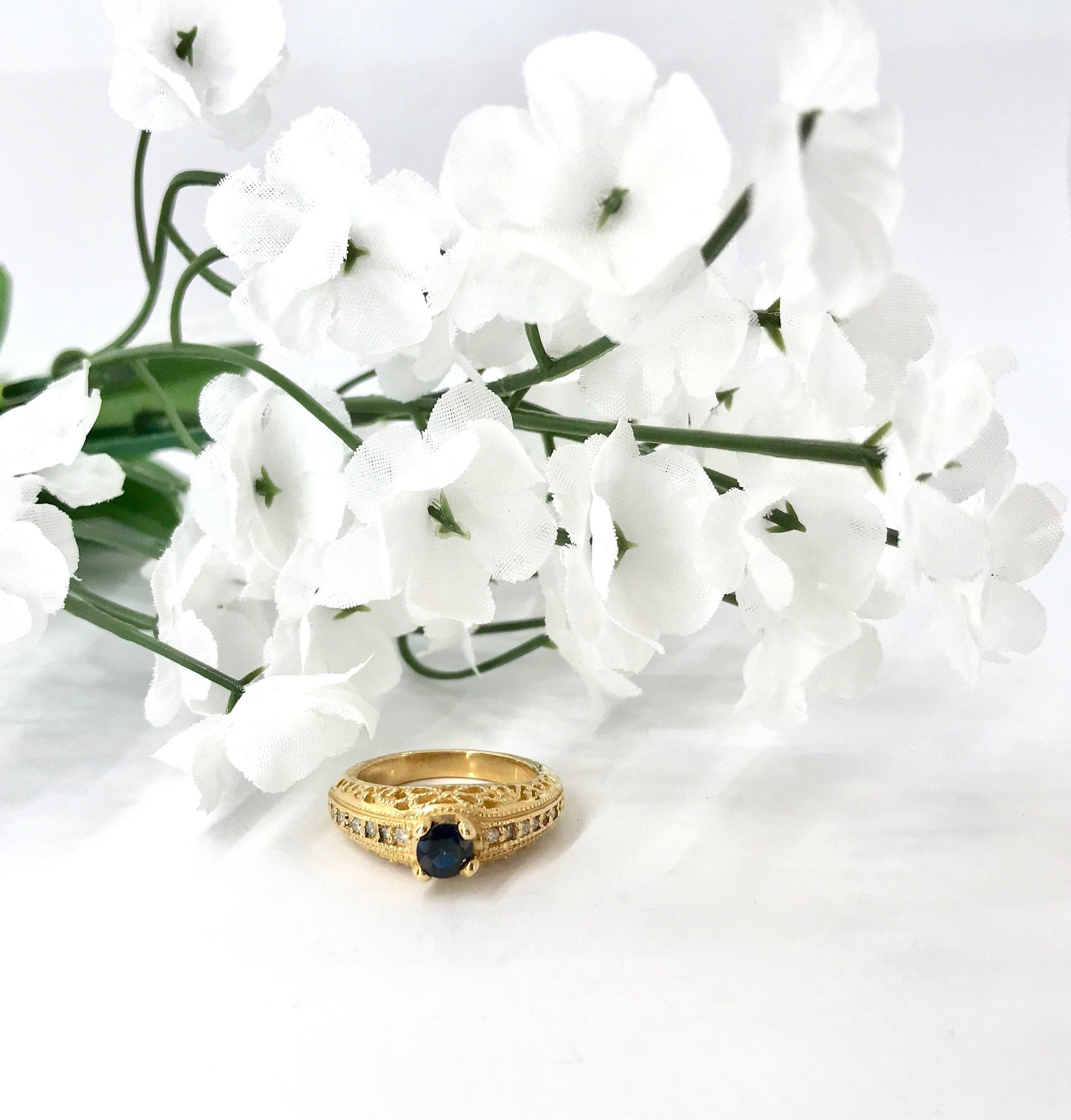 Yellow Gold Sapphire and Diamond Filigree Ring