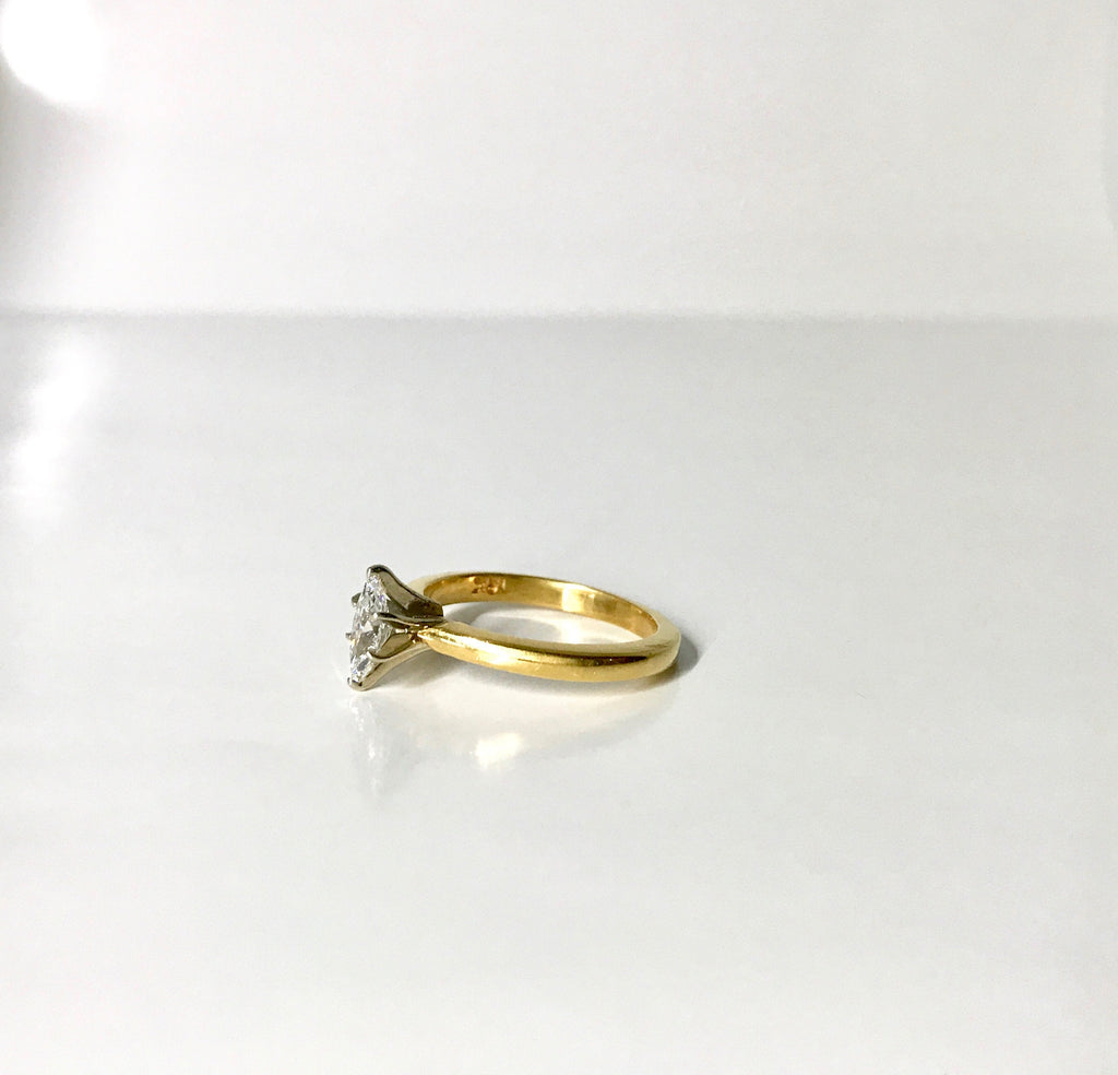Vintage Marquise Cut Diamond Engagement Ring: 18k Yellow Gold