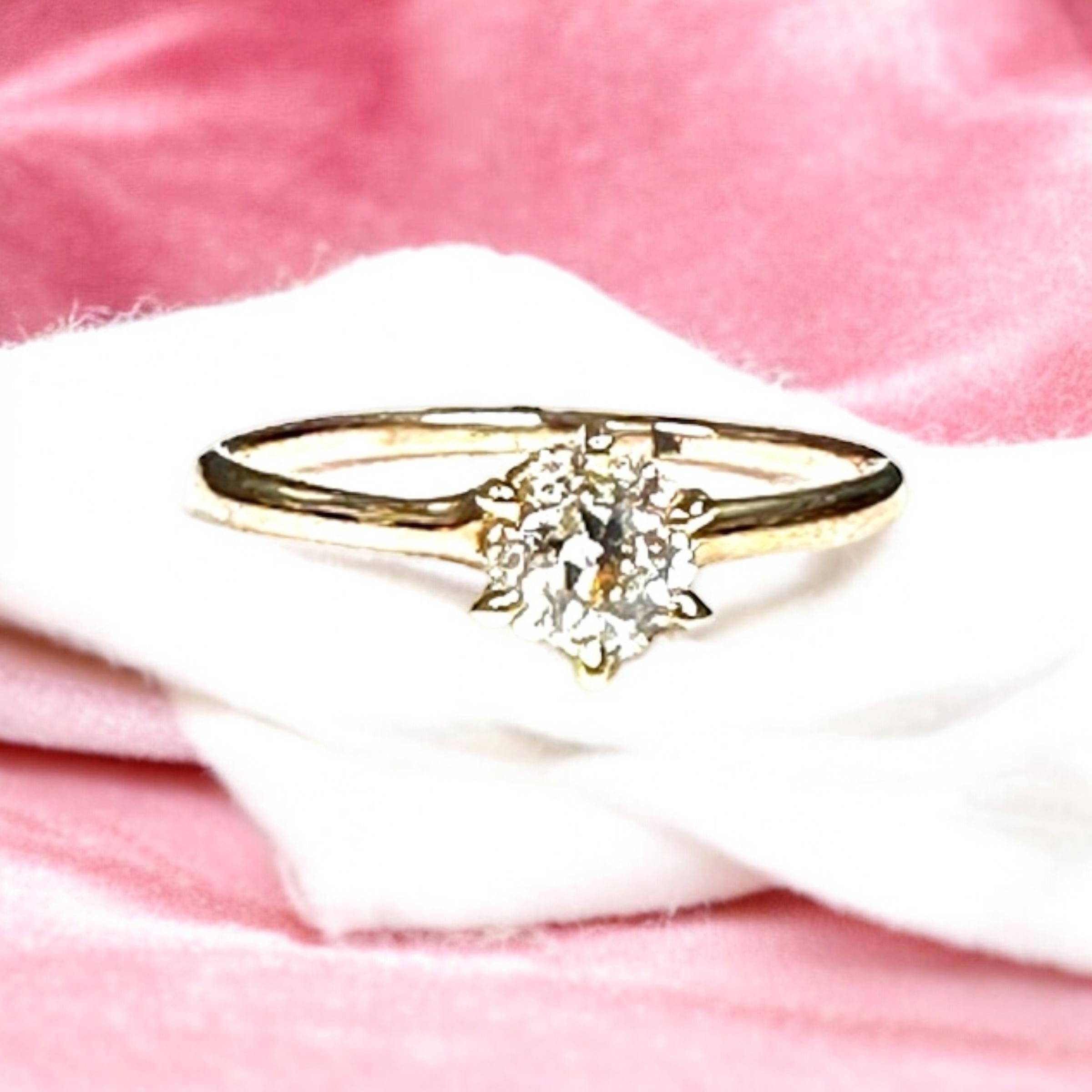 Classic Diamond Solitaire in Yellow Gold - Vintage Style