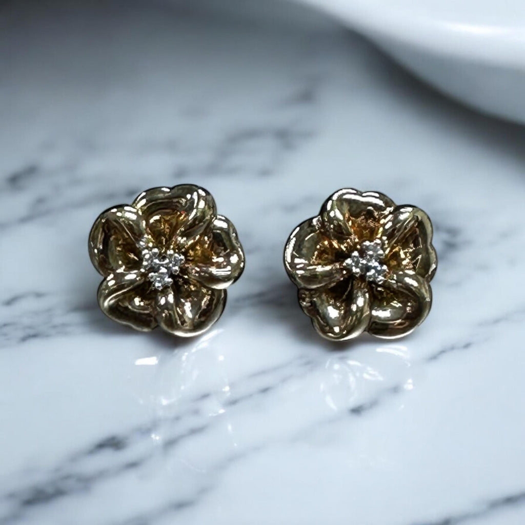 Vintage 14k Yellow Gold Flower Earrings with Diamonds