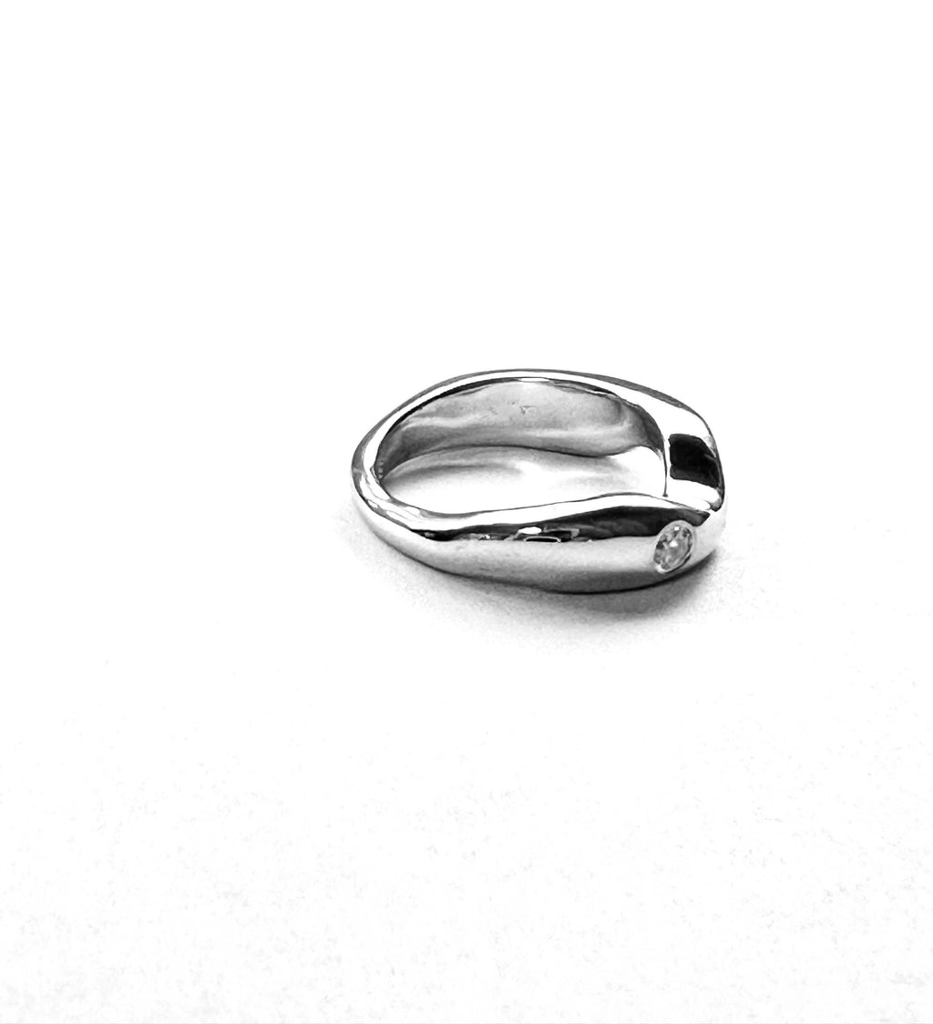 Sterling Silver Band Ring: Modern Design with Lab-Grown Diamond