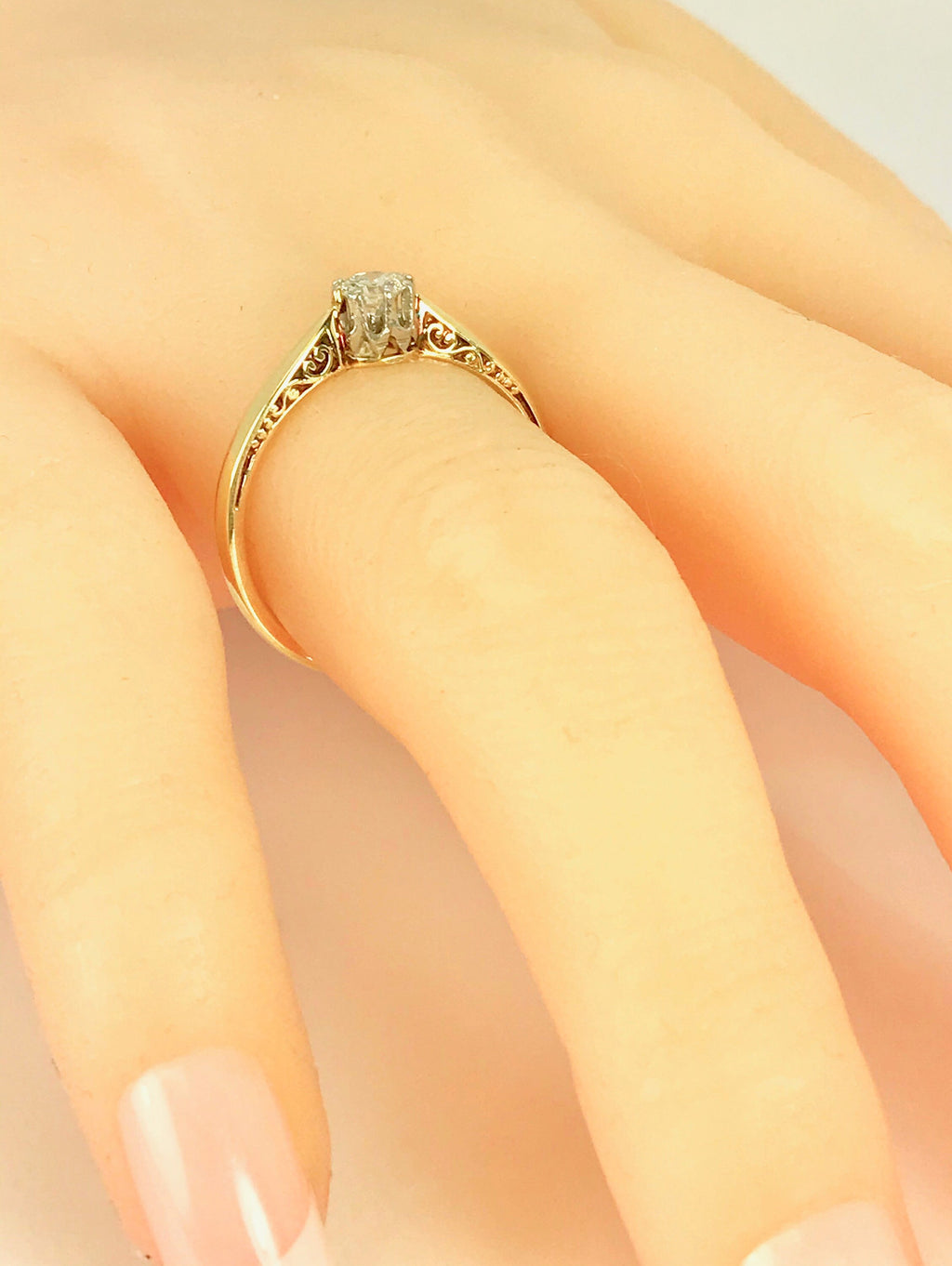 Sophisticated Yellow Gold Engagement Ring with Transitional Cut Diamond