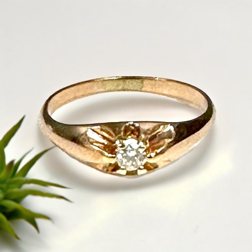 Vintage 1925 Belcher Diamond Ring: 10K Yellow Gold Promise Ring